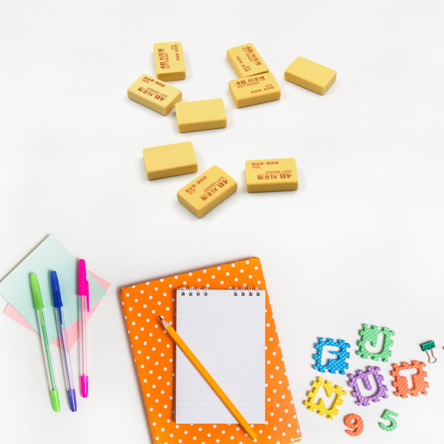 High-quality 4B eraser set for artists, great for detailed work.