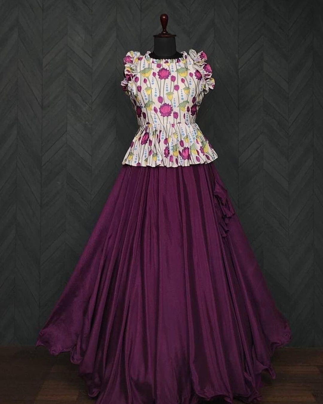 PURPLE PLAIN CHINNON LEHENGA WITH DESIGNER KALAMKARI PRINT BLOUSE